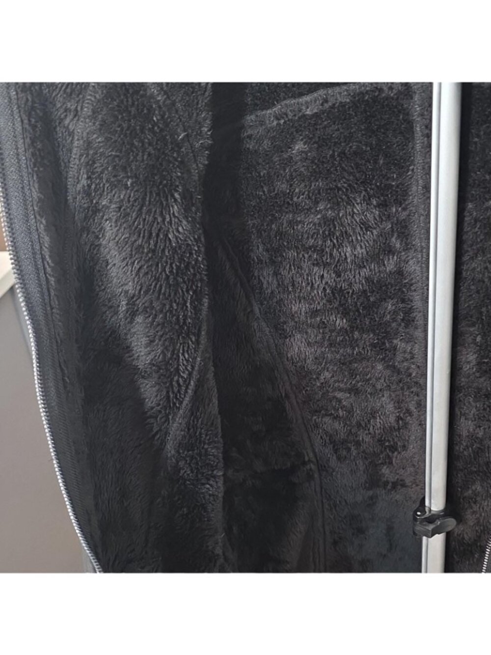 Women's Full Zip Hooded Winter Jacket - Picture 5 of 10